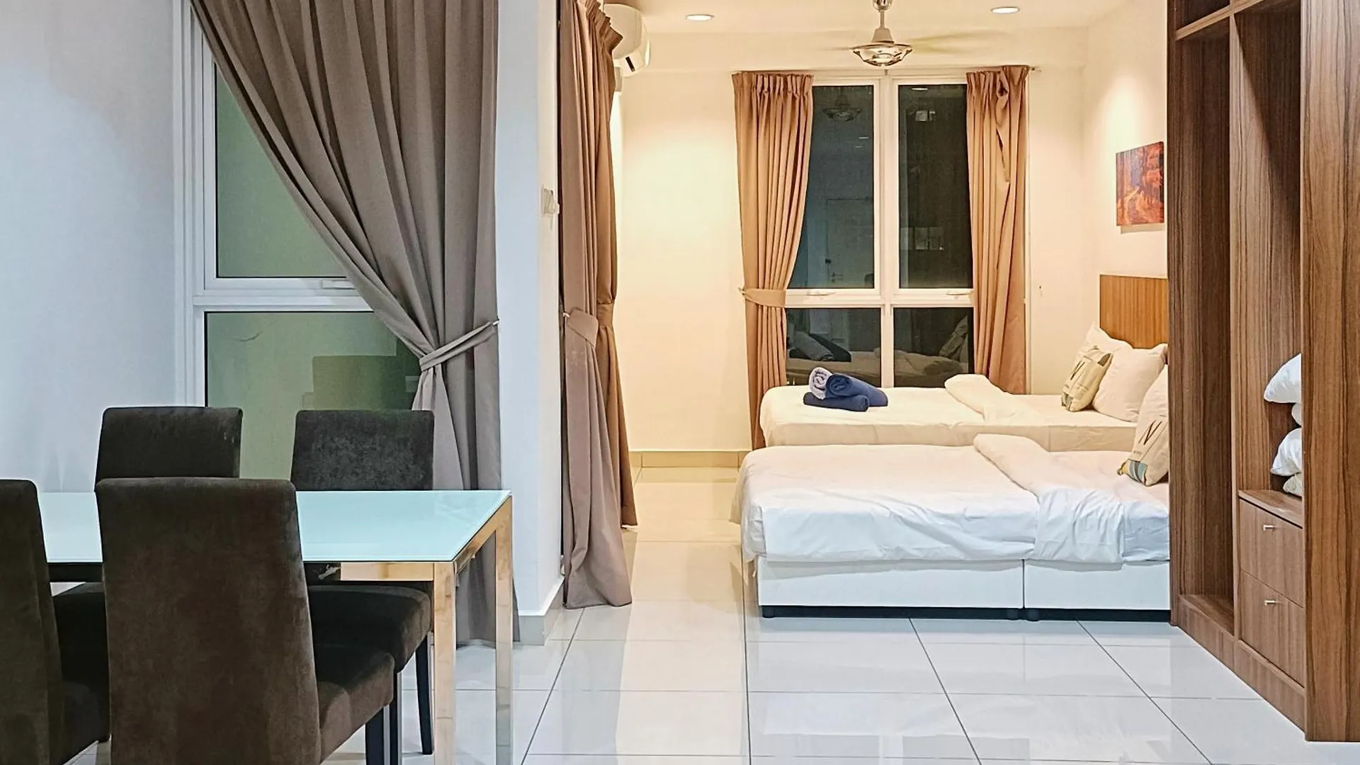 Daire Gurney Drive Mansion One By Rl Suite George Town