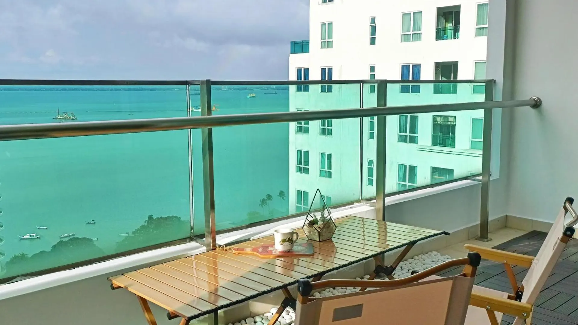 Gurney Drive Mansion One By Rl Suite George Town Daire