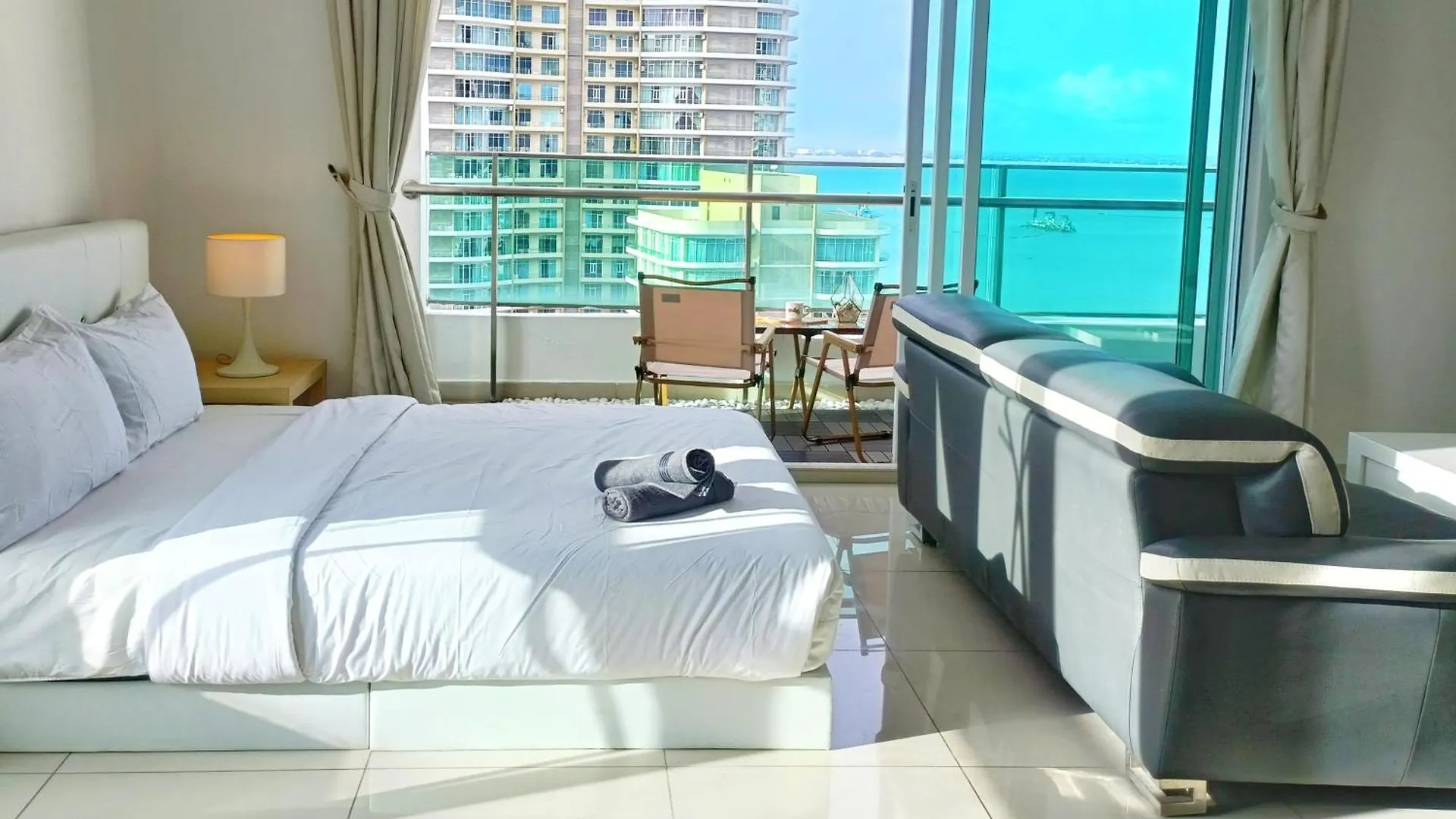 Gurney Drive Mansion One By Rl Suite George Town Malezya